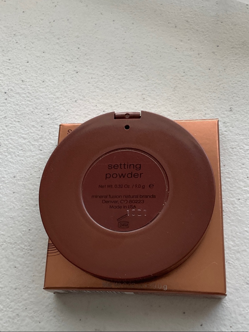 Mineral Fusion Setting Powder Compact - Picture 5 of 5